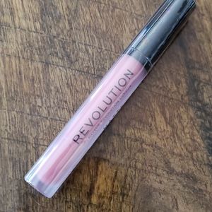 3/$15🥰 REVOLUTION MATTE LIP COLOUR